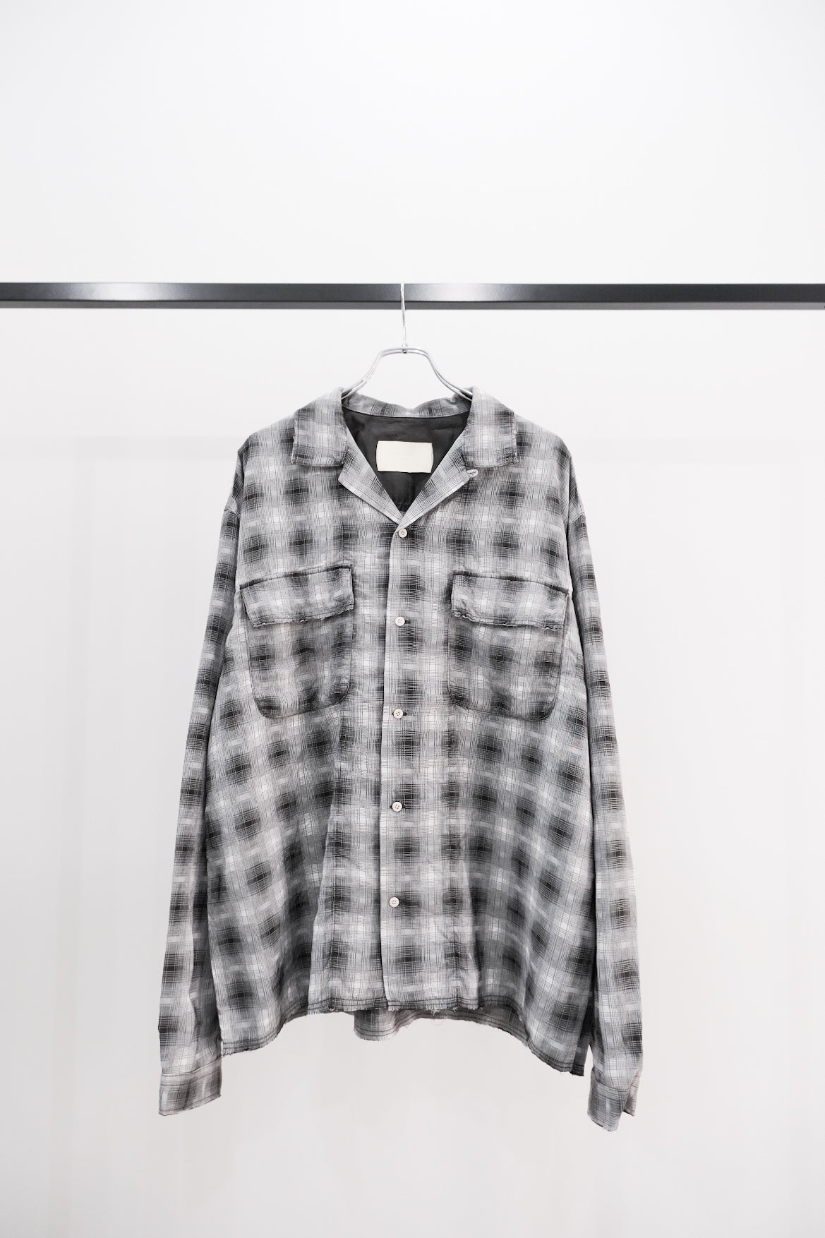 【30% off】GARMENT-DYED CHECKED SHIRT