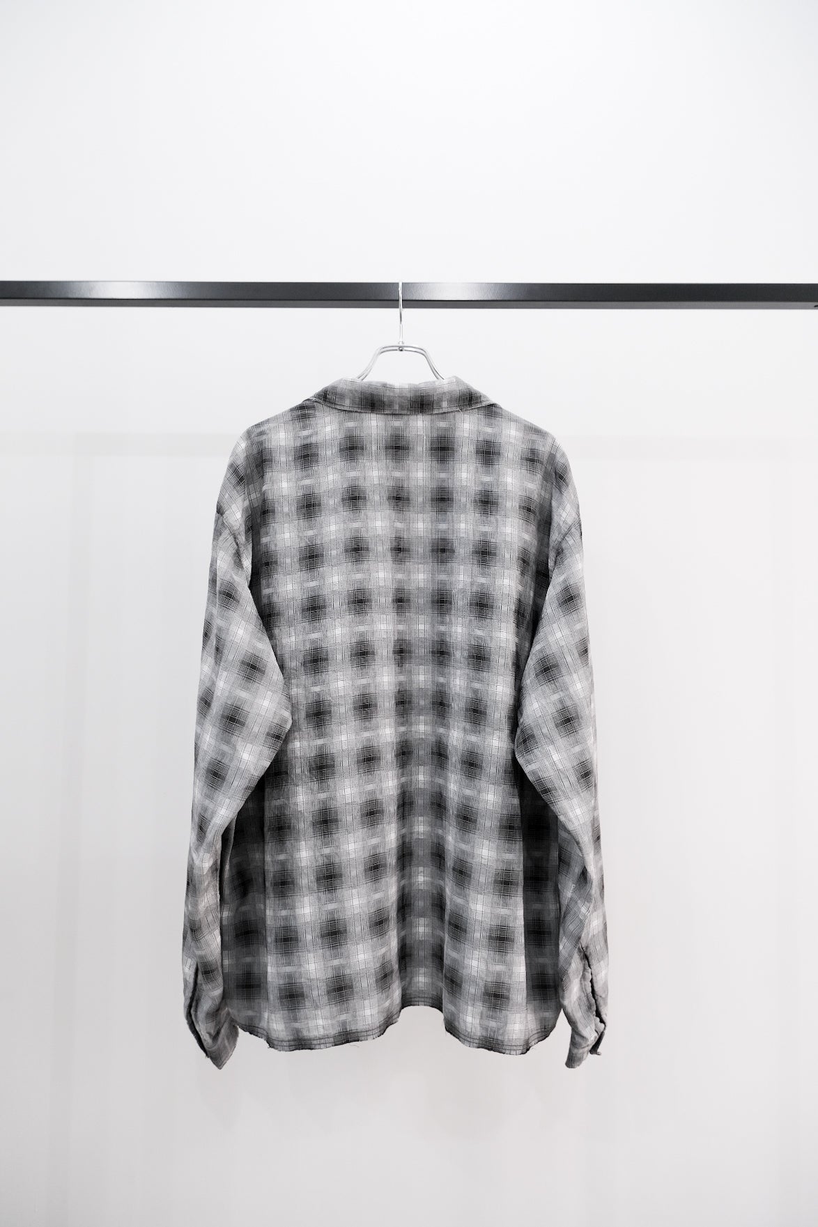 【30% off】GARMENT-DYED CHECKED SHIRT