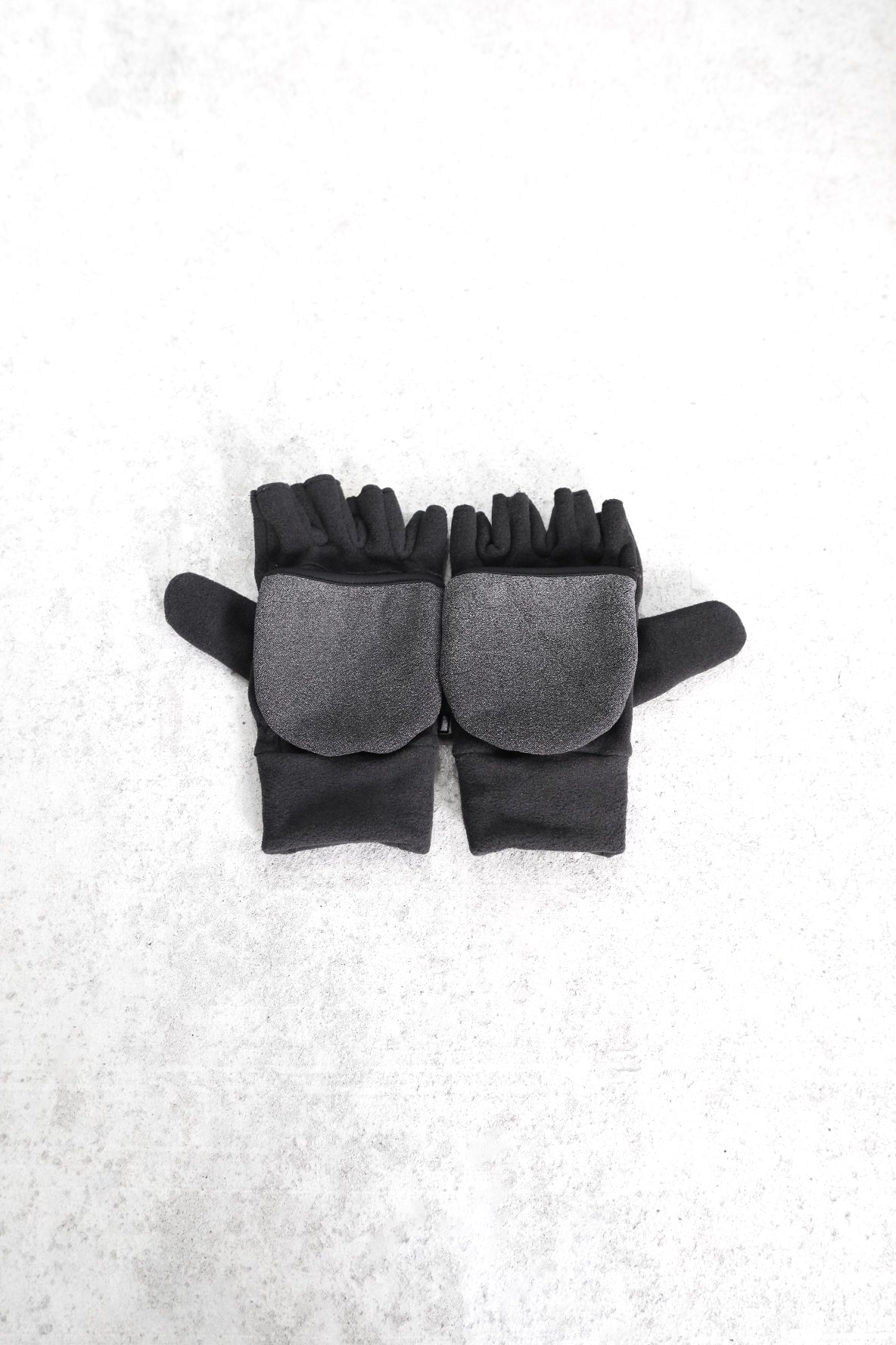 PIGMENT PRINT WASH POLARTEC MITTEN