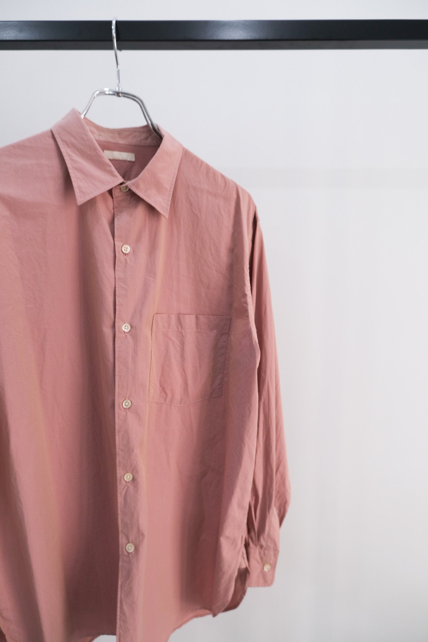WASHED CHAMBRAY OVERLAID SHIRT