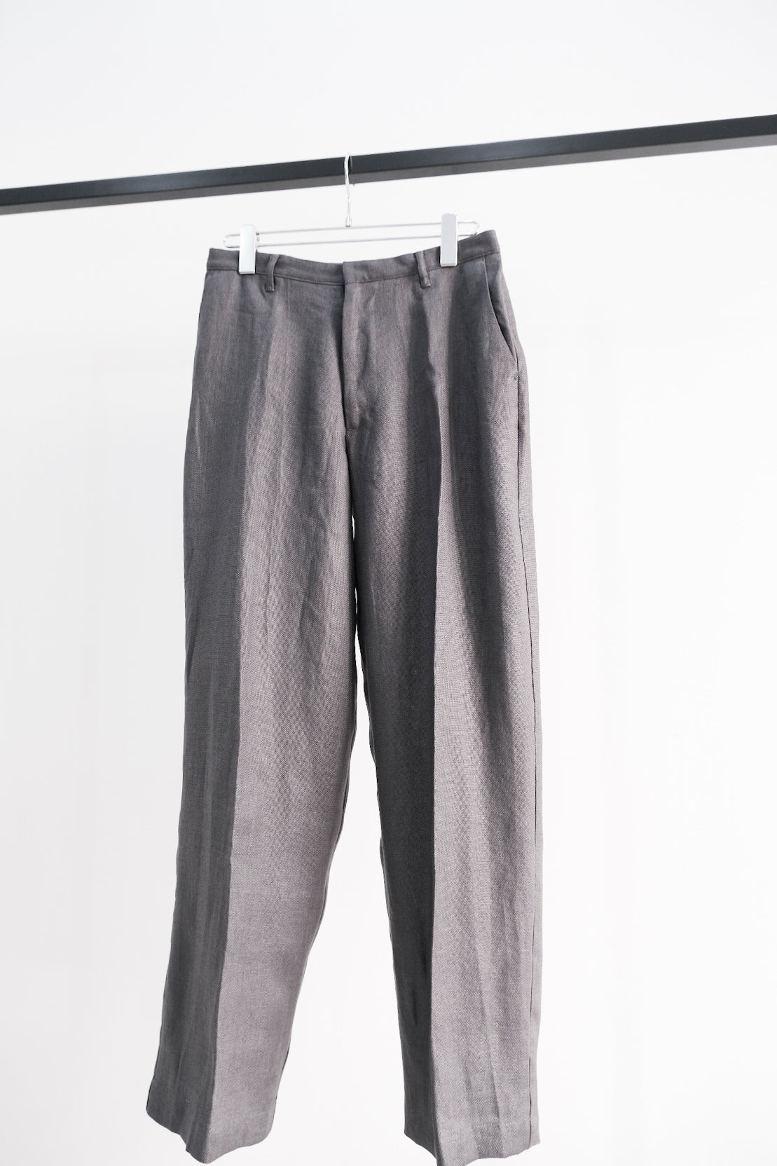 【60% off】HEAVY LINEN NO-PLEAT SLACKS