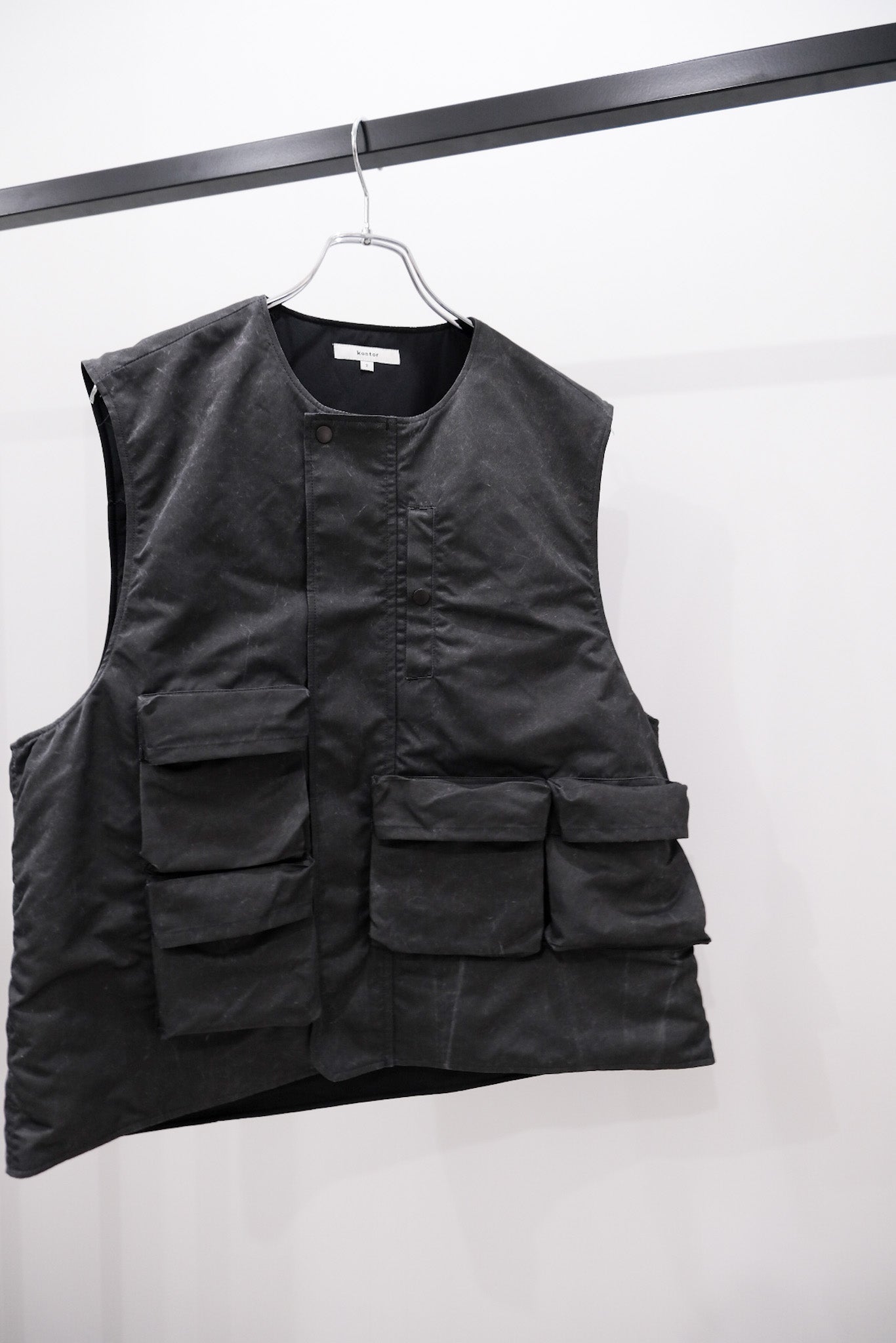 TECH VEST