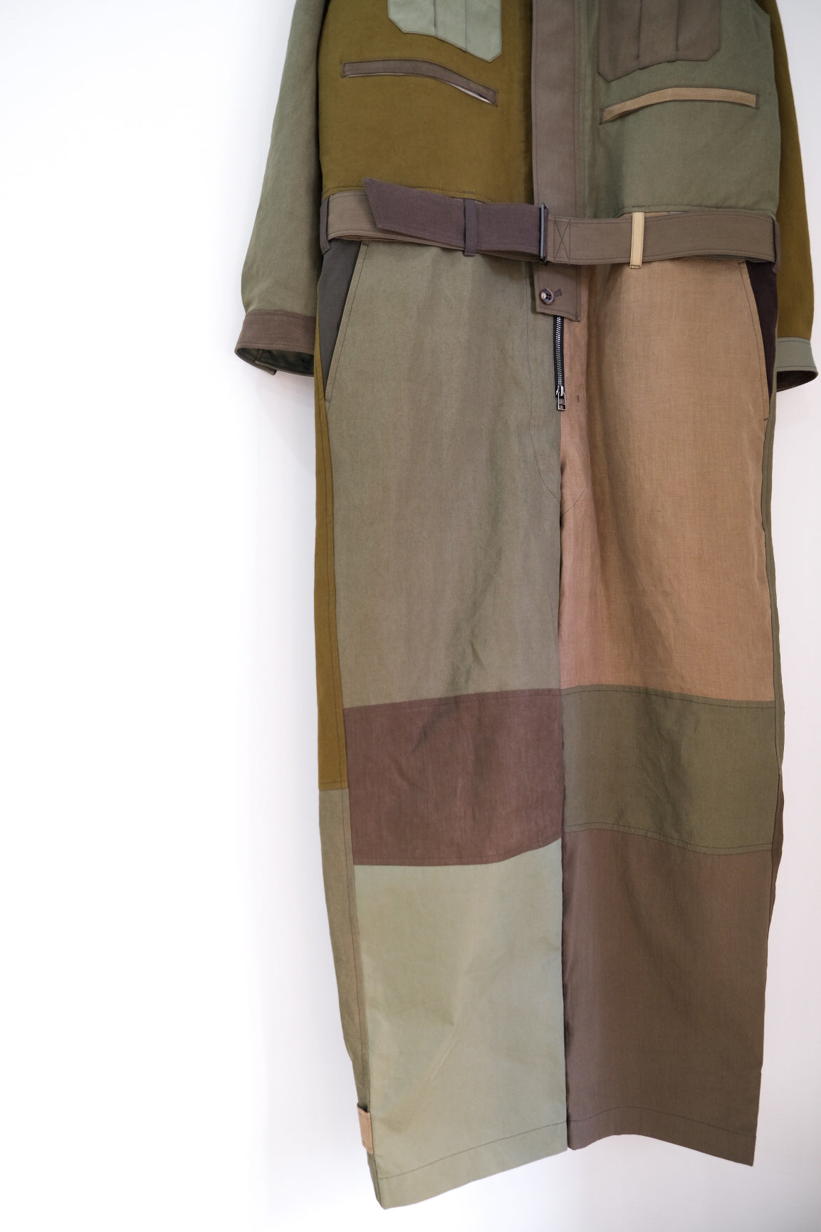 スクラップジャンプスーツ