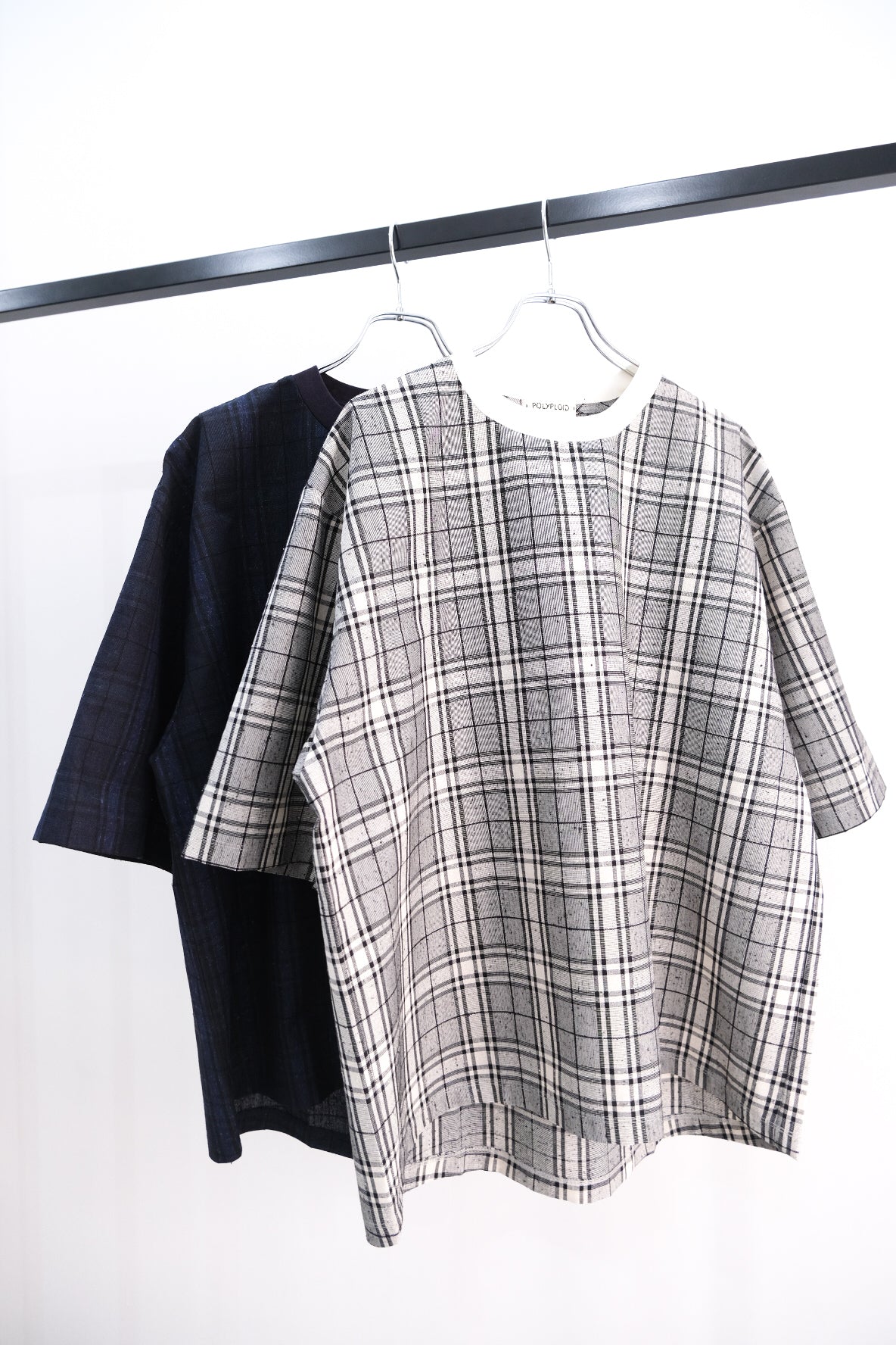 T SHIRT B