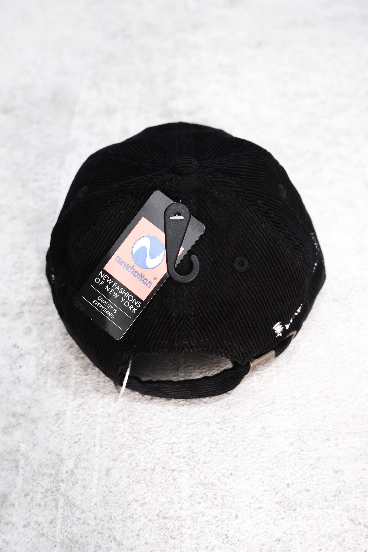 EMBROIDERED CAP