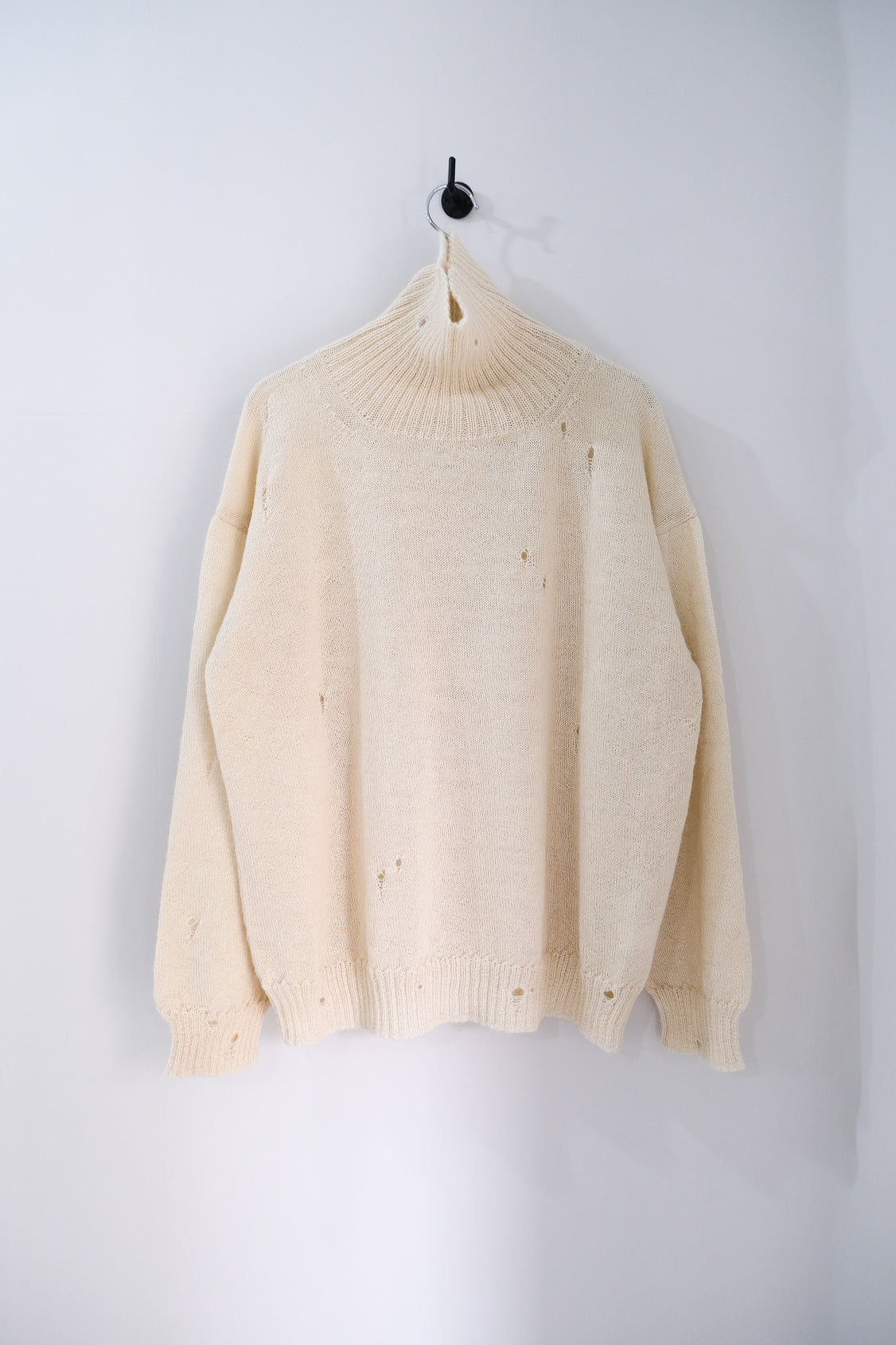 TURTLENECK SWEATER