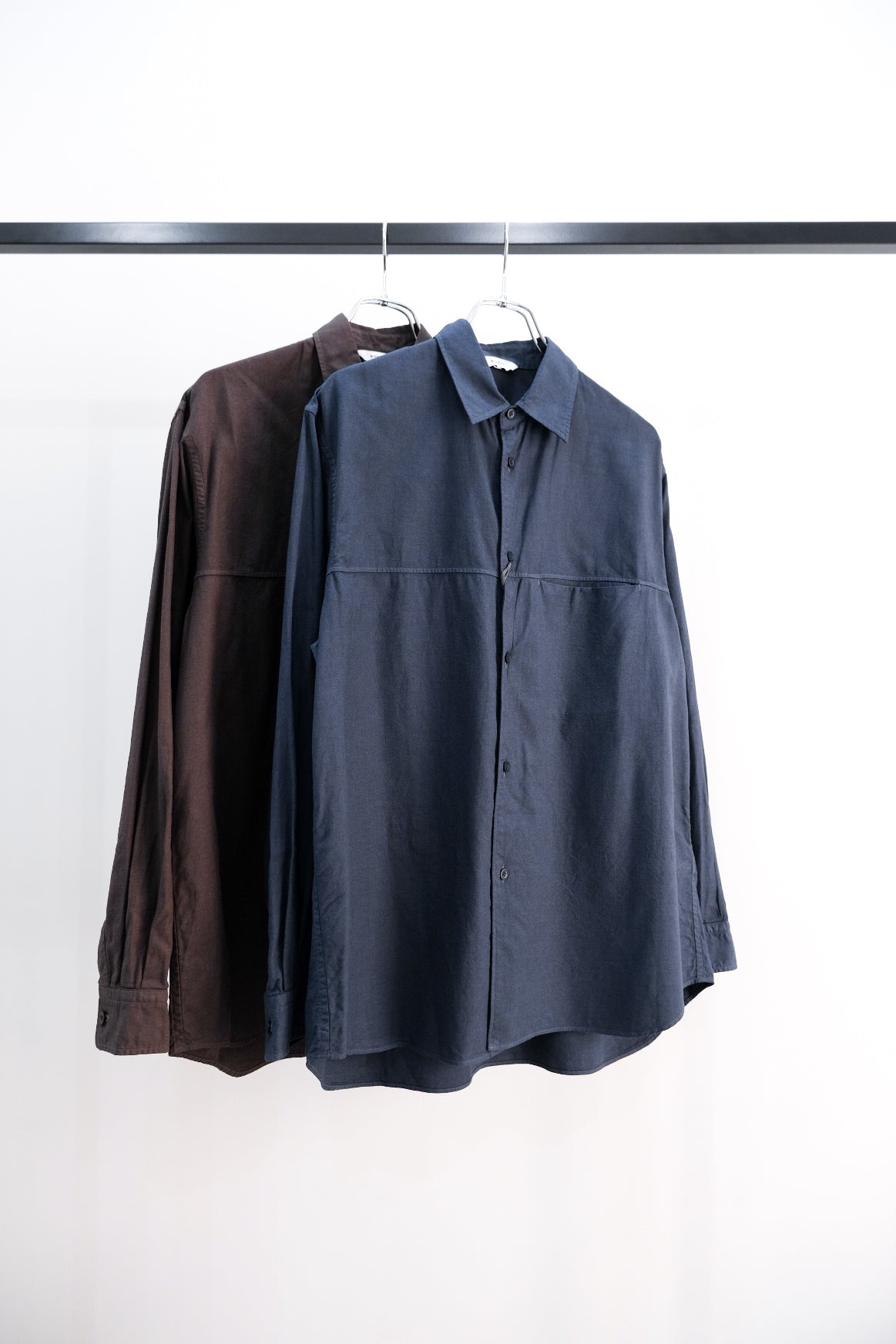 LONG SLEEVE SEAM SHIRT