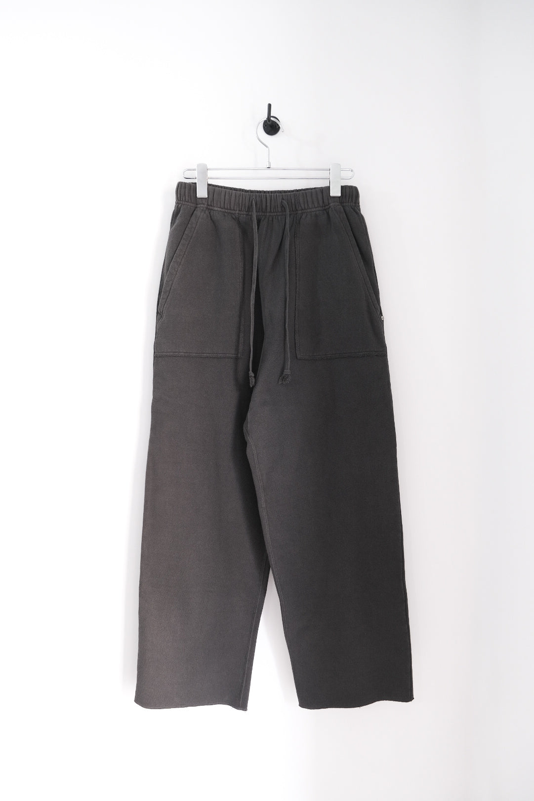 SWEAT PANTS