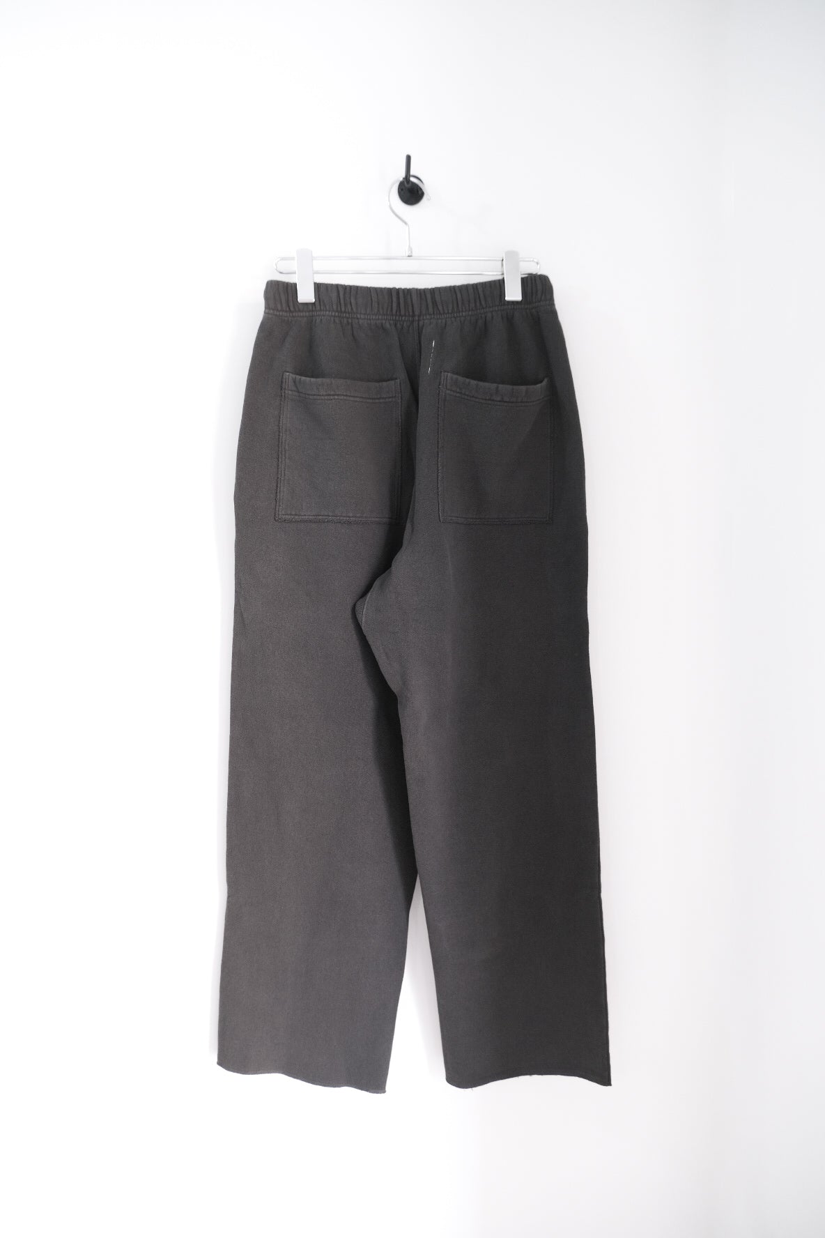 SWEAT PANTS