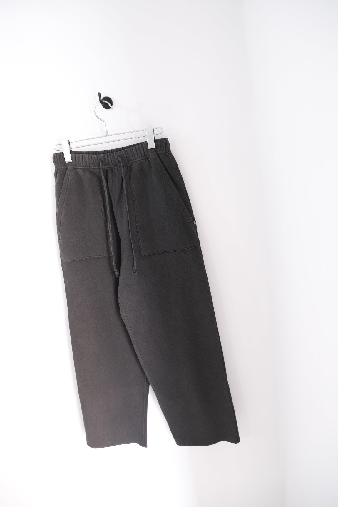 SWEAT PANTS