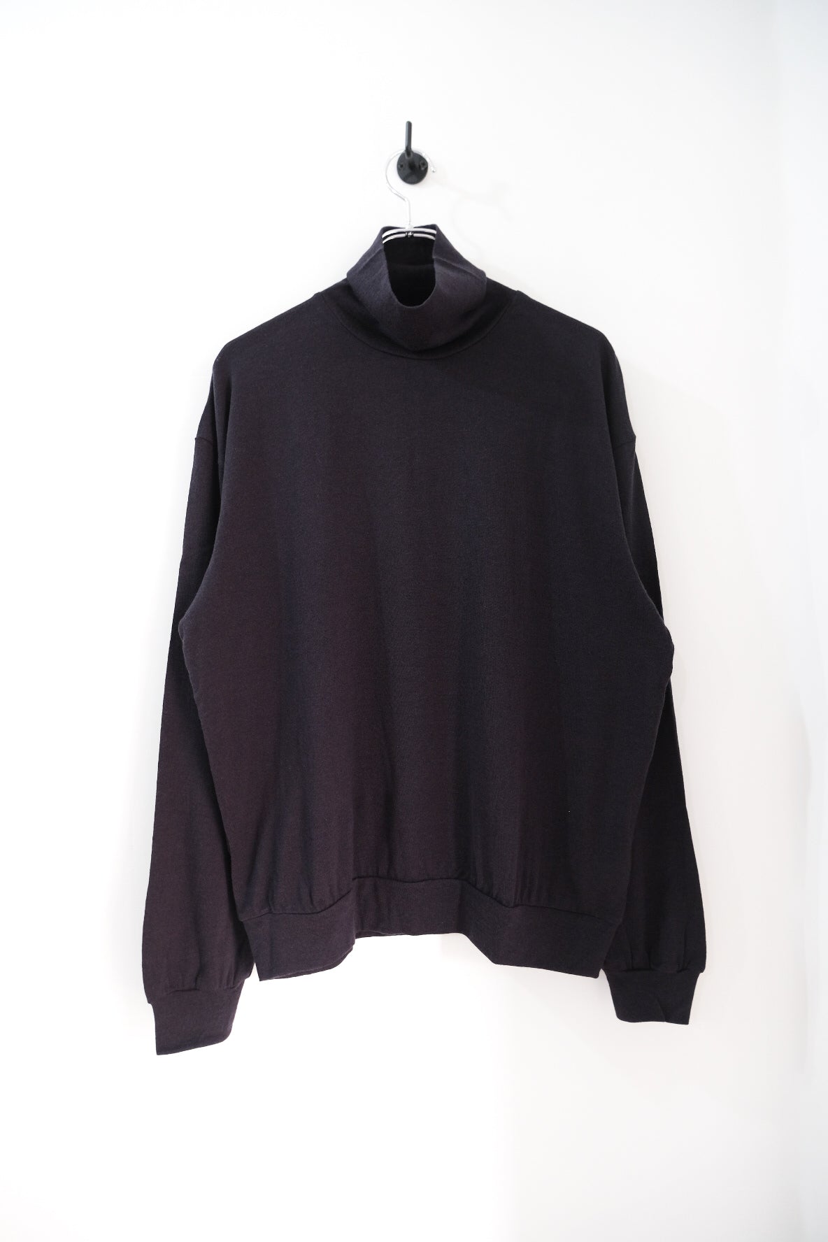 SUPER FINE WOOL COTTON TURTLE-NECK TOP