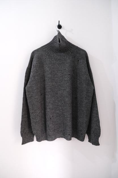 TURTLENECK SWEATER