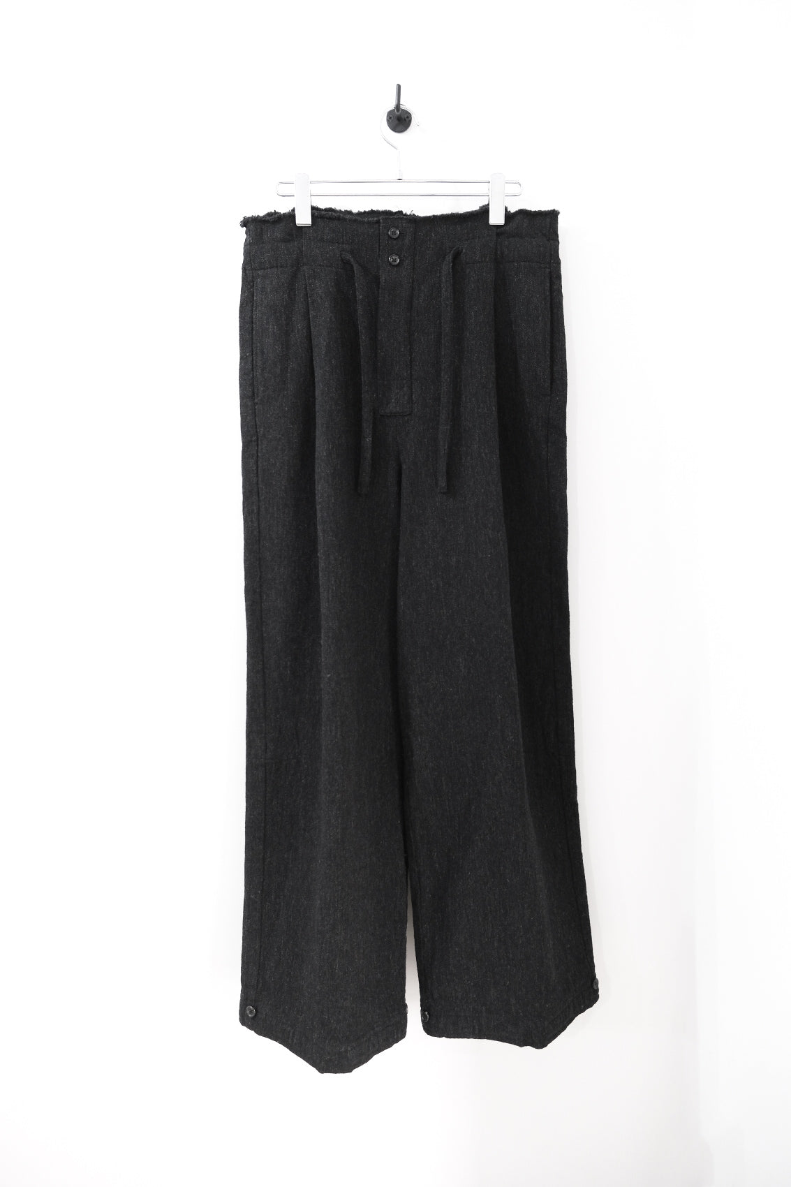 Cut Out Tucked Trousers