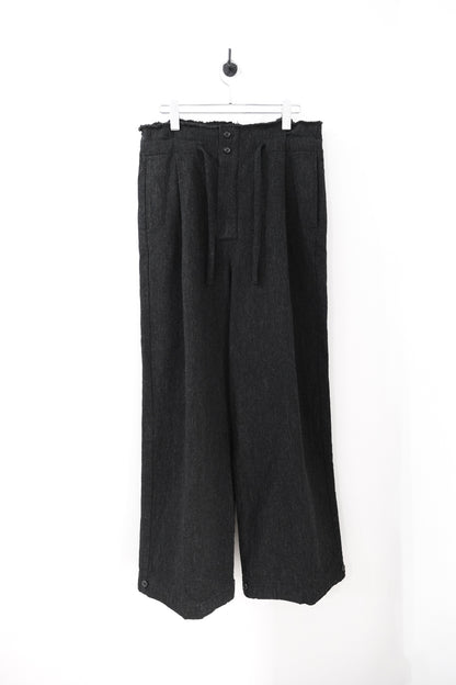 Cut Out Tucked Trousers
