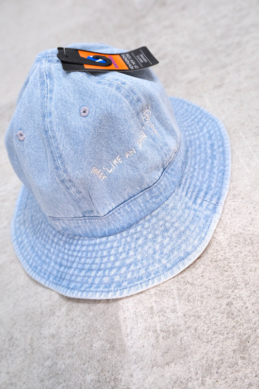 EMBROIDERED METRO HAT