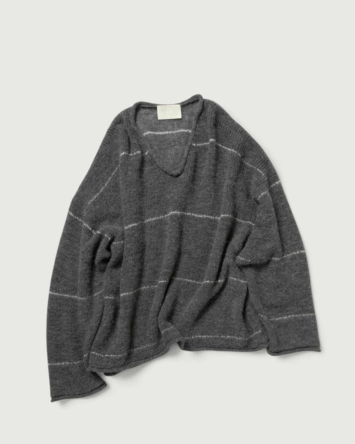 V-NECK LINE BORDER SWEATER