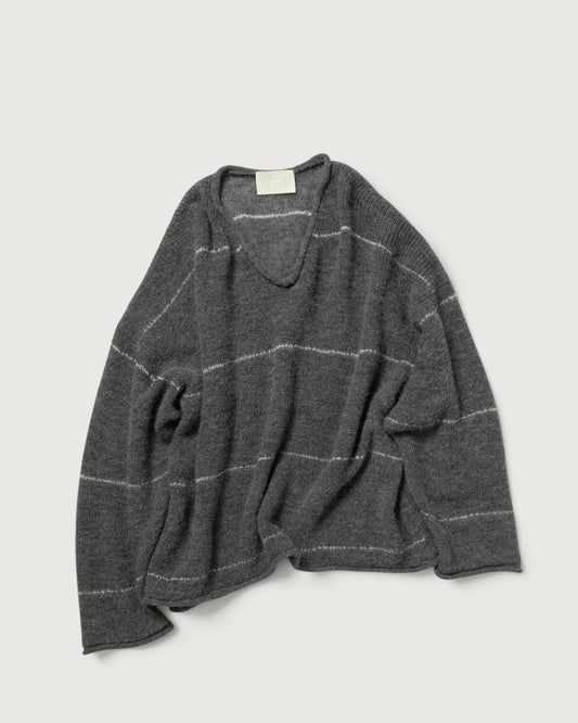 V-NECK LINE BORDER SWEATER