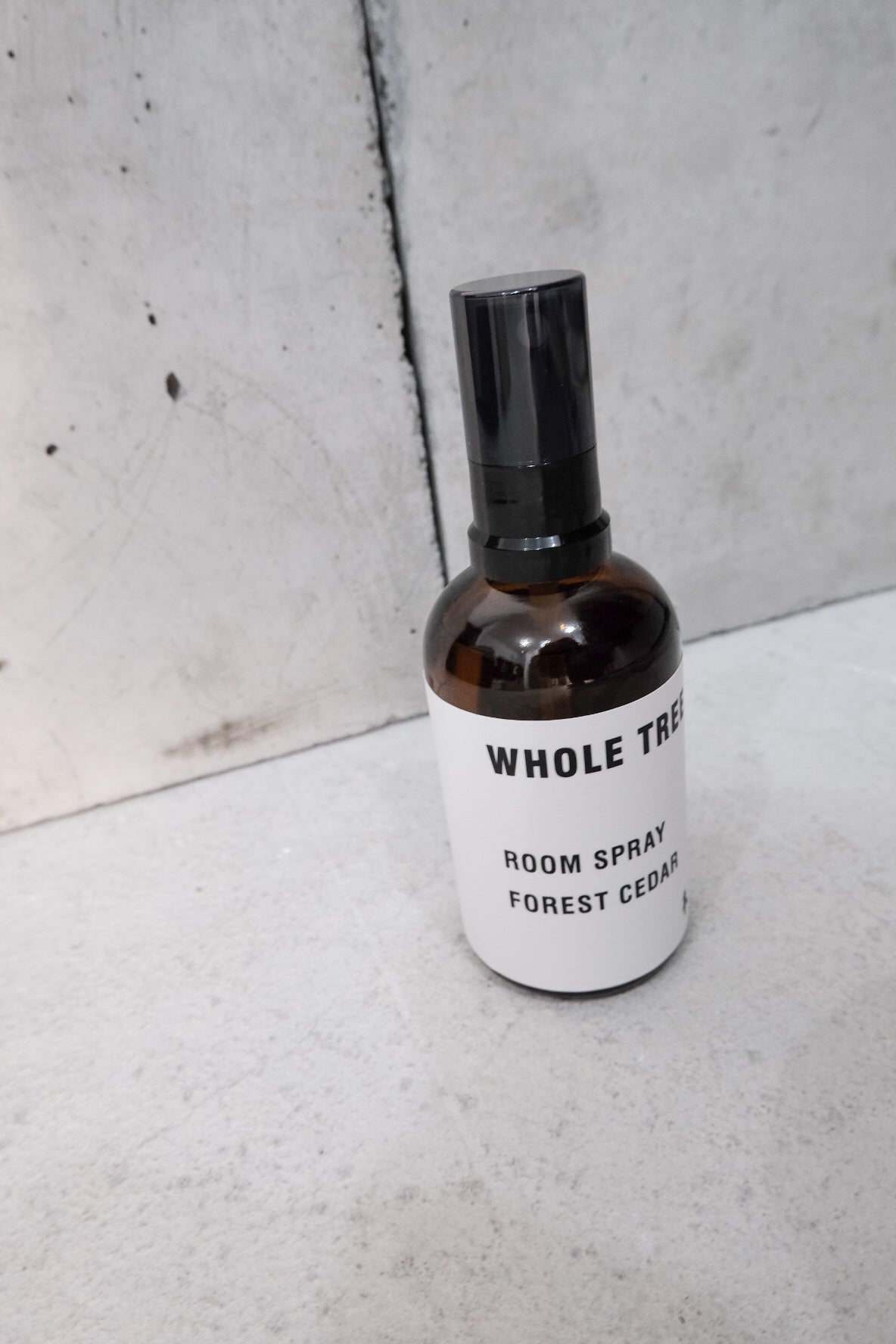 ROOM SPRAY / FOREST CEDAR